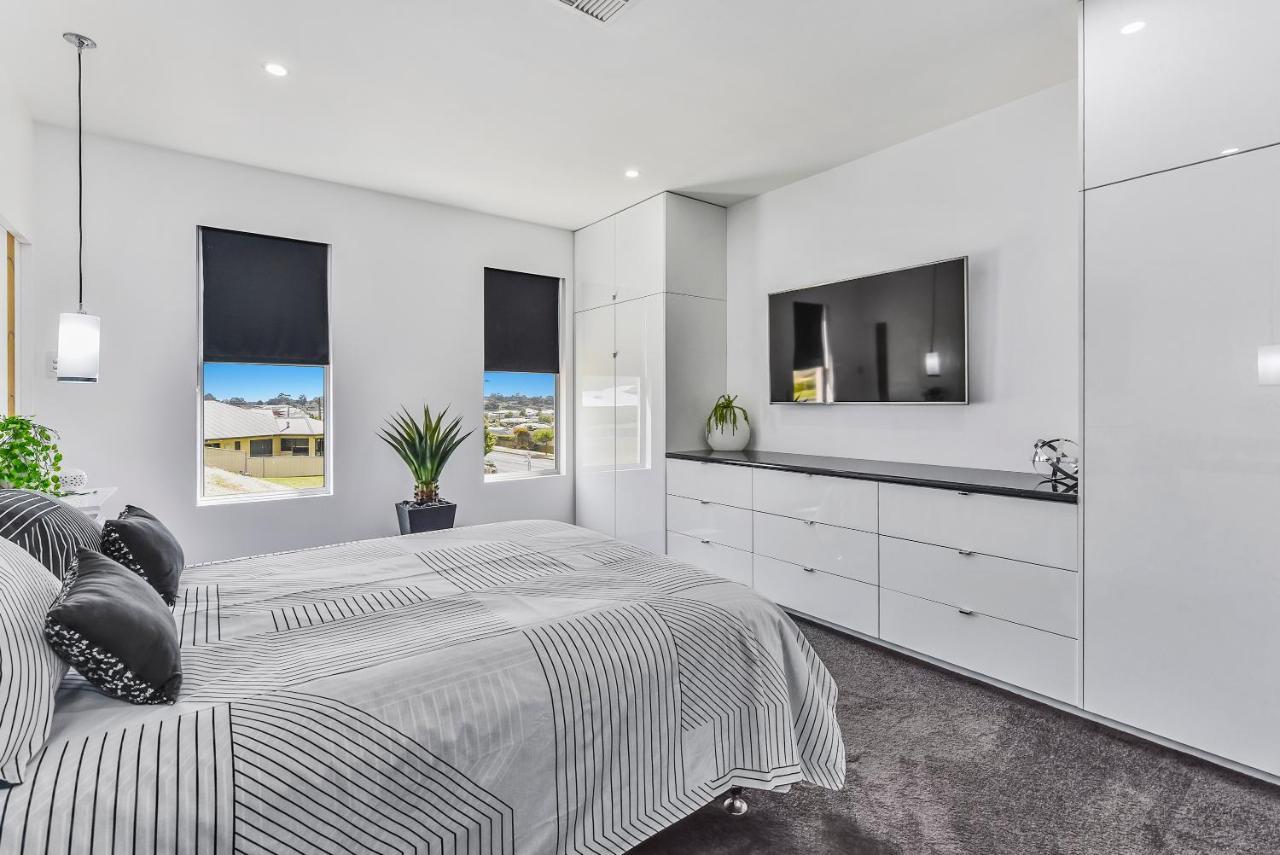 마운트갬비어 Conroe Executive Townhouse - Modern & Stylish 아파트 외부 사진